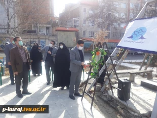 وبینار گفتمان انقلاب اسلامی و مکتب شهیدان همزمان با زنگ انقلاب در دانشگاه فنی و حرفه ای استان البرز برگزار گردید.
 6